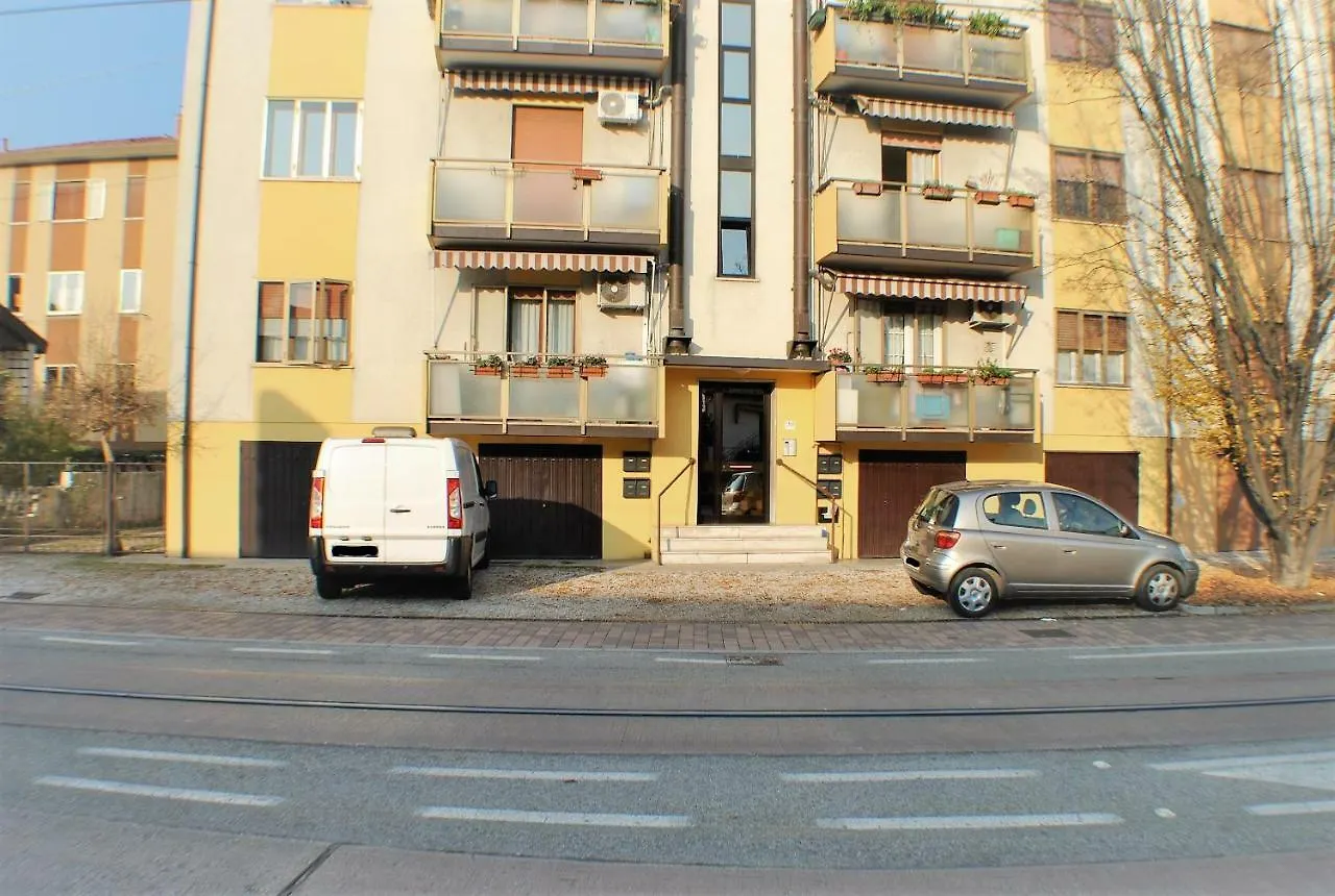 Casa Dona Apartment Mestre Italy