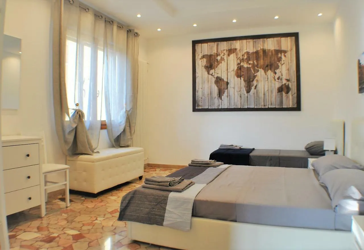 Casa Dona Apartment Mestre 0*,  Italy