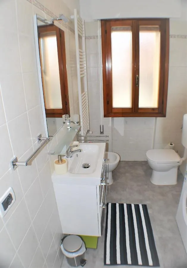 Casa Dona Apartment Mestre Italy